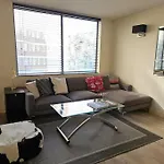 Spacious Two Bedroom Apartment In South Kensington